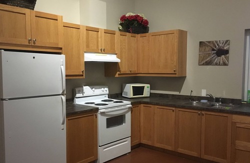 Priddis Apartment | Equestrian competitors perfect accommodation! Minutes from Spruce Meadows!
