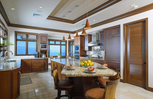 Pauwela House | Escape from Reality.180 Degree View, Pool, Hot-Tub, Privacy. Permitted