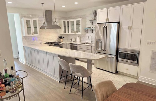 Shaw House | Essence of DC! Large family 4 bed 4 bath PKG x 2