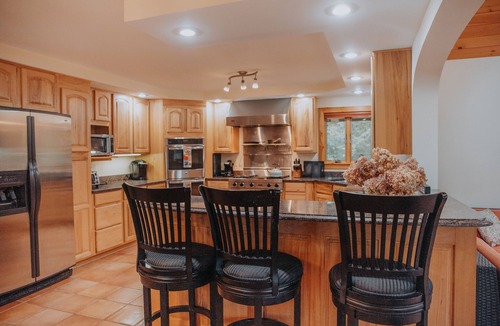 Beaver Cove House | Evergreen Point Lodge (Panoramic Views of Moosehead Lake!)