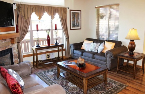 Bear Hollow Village House | Exceptional Ski Home 4BR Sleeps 10 WINTER Monthly Rate Available