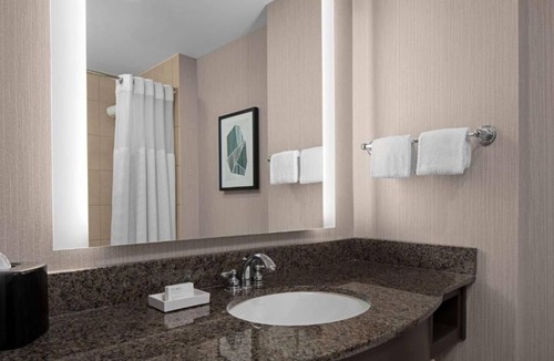 Bethesda Hotel | Exclusive NIH Stay Pet Friendly Near Red Line Metro And Attractions - 4 Units
