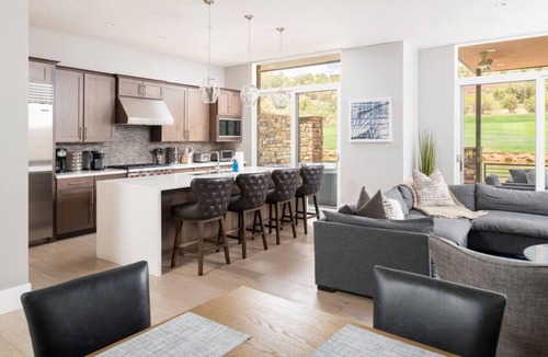 West Sedona Villa | Exclusive Seven Canyons Golf Resort, Pet Friendly, Private Spa, Community Pool