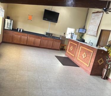 Zanesville Hotel | Executive Inn