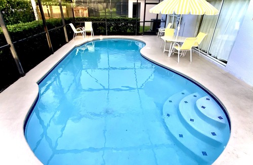 Lake Berkley Villa | Experience Kissimmee living near vibrant Old Town