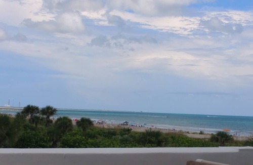 Cape Caneveral Beach Gardens Villa | Experience the Magic of Space Exploration: Exclusive 2 bdrm 2 bath Penthouse Retreat