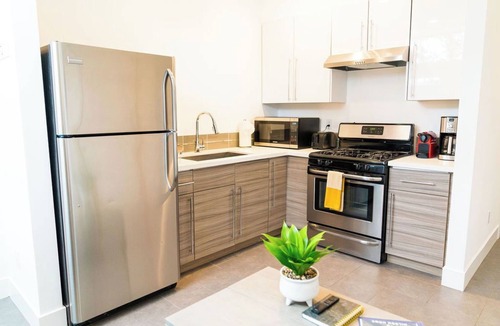 Mount Baker Apartment | Explore Seattle:Parking & Walk to Light Rail - NEW on VRBO + ABNB Superhost