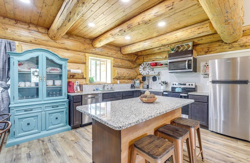Gusher Cottage | Explore Uintah Basin: 'rustic Cliff Ranch A' Cabin