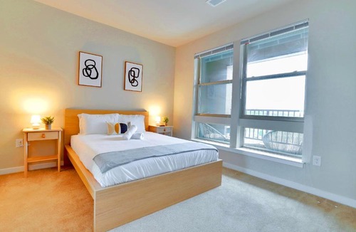 Groveton Apartment | Exquisite One-Bedroom Apartment in Alexandria