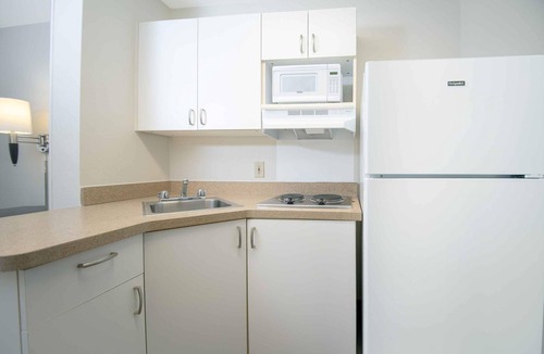 Potomac Falls Hotel | Extended Stay America Suites Washington DC Sterling