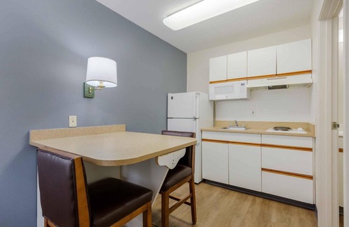 Fairfax Hotel | Extended Stay America Suites Washington DC Fairfax Fair Oaks