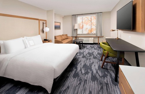 Alexandria West Hotel | Fairfield Inn & Suites by Marriott Alexandria West/Mark Center