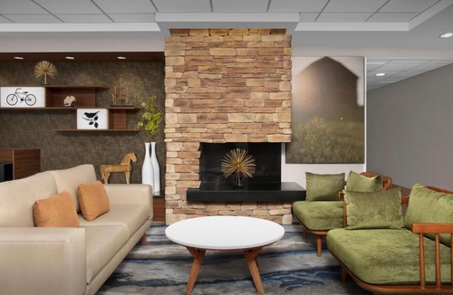 Sterling Hotel | Fairfield Inn & Suites Dulles Airport