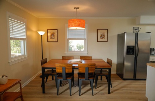 Emerald Isle Cottage | Family beach cottage poised between the ocean, hiking, biking, eateries & shops
