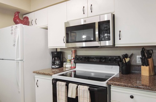 Branson Condo | Family-Friendly Branson Condo w/2 Queen Beds + Pool