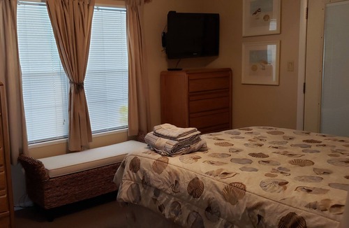 Garden City Cottage | Family Friendly Home - Your One Stop Home away from Home