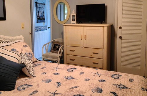 Garden City Cottage | Family Friendly Home - Your One Stop Home away from Home