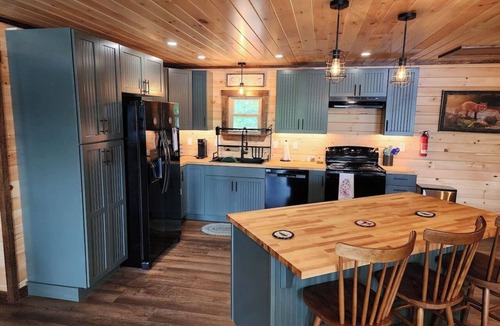 Millinocket Cabin | Family Friendly Lakefront Cottage, Ambajejus Lake