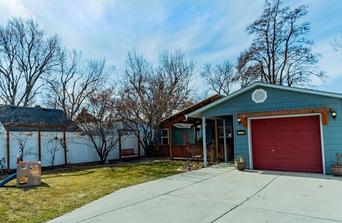 Depot Bench House | Family Home - close to BSU, Downtown, and Airport