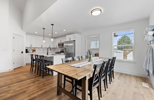 Orem House | Family Home Orem 4BD w/Hot Tub
