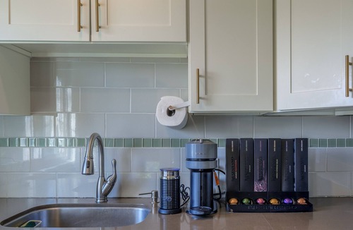 Lawton Park House | Family Oasis - Huge Yard · Toys · Fire Pit · 3BR+ Near Queen Anne/Ballard
