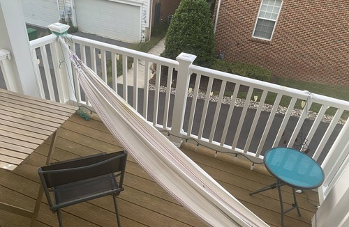 Gaithersburg House | Family or group. Comfortable, modern house with garage, balcony, gym, pool.