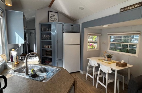 Lindell Beach Cabin | Family Retreat | Pool, Hot tub and Lake Access