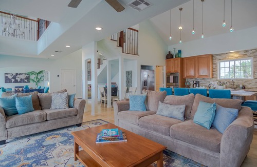 Indian Beach House | FantaSea House, Beachfront 6 BR 6BA Beauty Sleeps 19 in beds.
