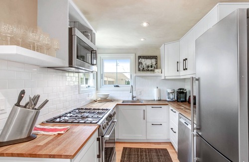 St. Helena Cottage | Farmhouse Cottage on the Valley Floor