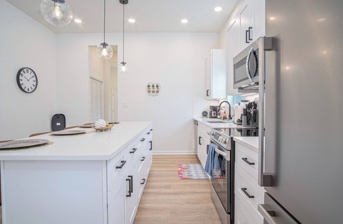 Denver Heights Cottage | Feel, Chill and Enjoy 4br/3ba Near Fun Riverwalk!