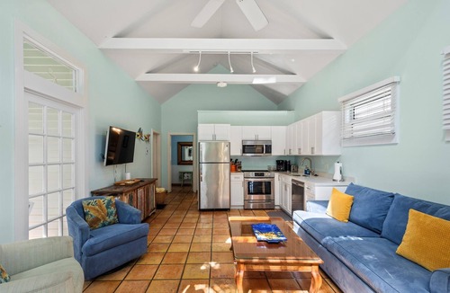 Old Town Cottage | Find your zen at HIDDEN TREASURE