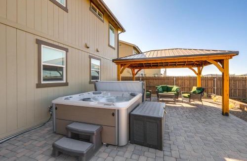 Bellemont House | Flagstaff-Area Family Home w/Hot Tub & Patio