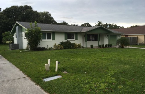 Bee Ridge House | Florida home for your perfect stay away from cold