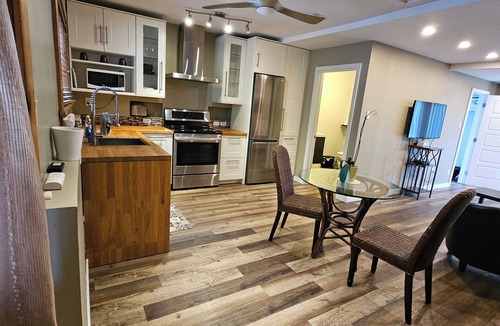 Bathurst Hotel | For-Rest Inn and Spa
