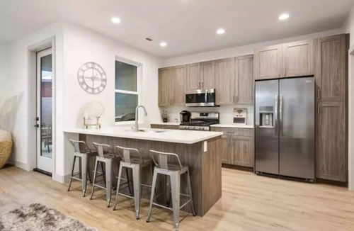Santa Clara House | Fore & Explore | 2 Homes, Sleeps 20 + Pool & E-Scooters!