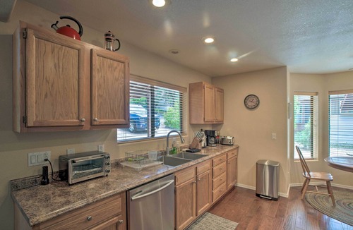 Payson Cottage | Forest-view Retreat in Payson, Close to Hiking!