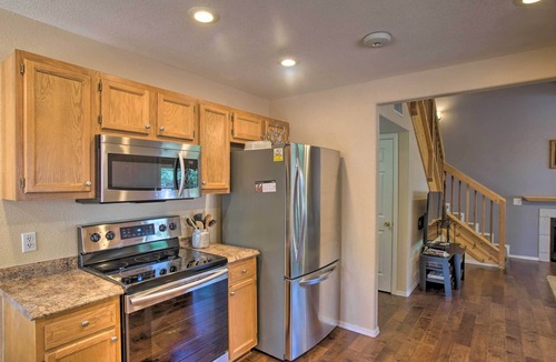 Payson Cottage | Forest-view Retreat in Payson, Close to Hiking!