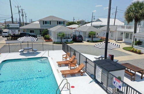 Kure Beach Cottage | Fort Fisher Flat~ Cottages @ Kure~ Beach, Fishing, Pool, Walk to Pier