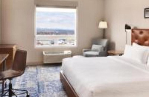Calgary Hotel | Four Points by Sheraton Calgary Airport