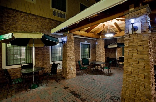 Chesapeake Condo | Free Breakfast. Indoor Pool & Hot Tub. Near the Virginia Beach business district!