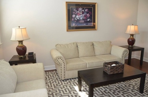 Apex House | FULLY FURNISHED - 12 OAKS