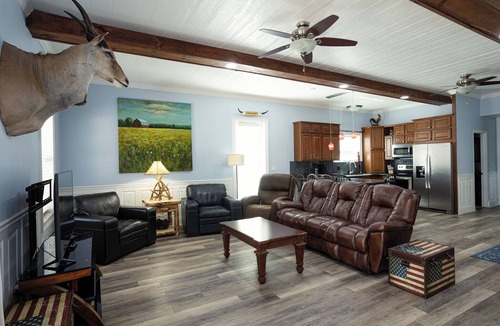 Ormond Beach Cottage | FULLY SELF-CONTAINED COUNTRY COTTAGE
