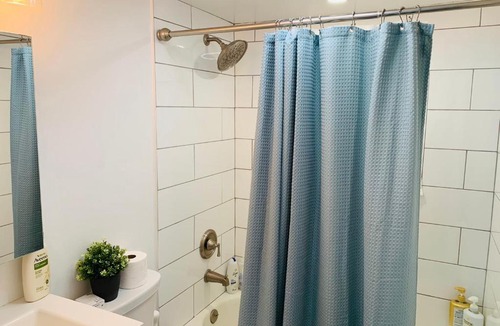 Capitol Hill Apartment | Furnished 2 Bedroom-2 Bathroom near Historic Sites, Sleeps 6