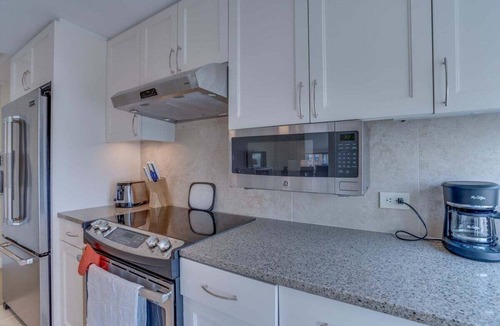 Penn Quarter Apartment | Furnished 2 Bedroom Apartment near National Museum 2 Apts by RedAwning