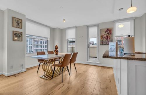 Chinatown Apartment | Furnished 2BR Apartment in Penn Quarter, DC apts