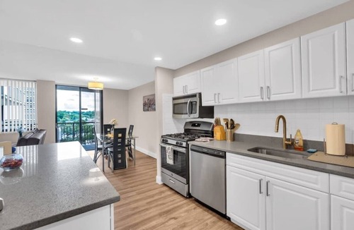 Crystal City Apartment | Furnished Apartment in Crystal City near Pentagon