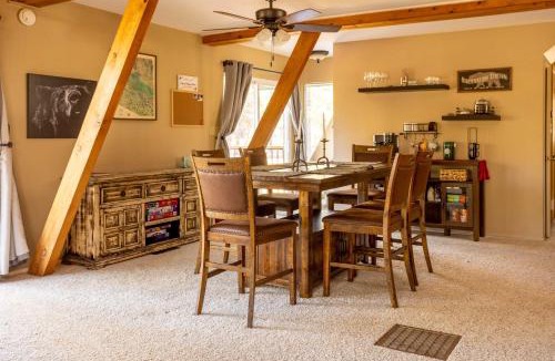 Happy Jack House | Furnished Deck + Fire Pit: Happy Jack Cabin