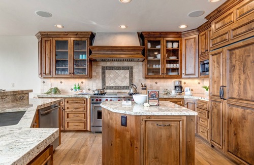 Park Meadows House | Furnished Patio+ BBQ, Bonus Room, Great Location+ Biking! Park City Last Sun at the Cove