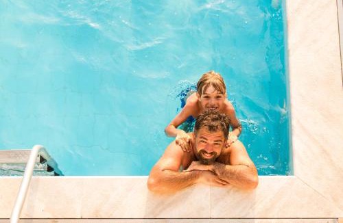 Glen Burnie Hotel | Garner Hotel Glen Burnie BWI Airport Area by IHG