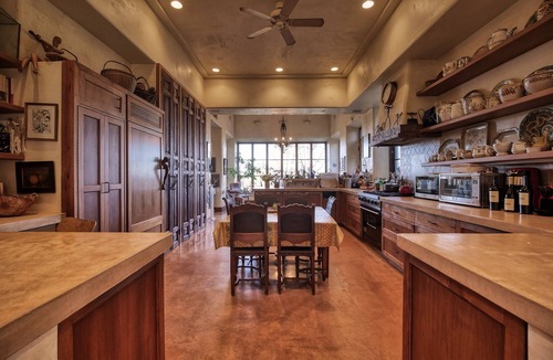 St. Helena House | Gated and private mountaintop 30-acre Vineyard Estate, Pool, Jacuzzi, Gardens